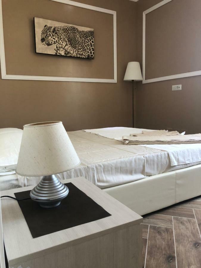 Appartamento Camaldoli House Milano Esterno foto