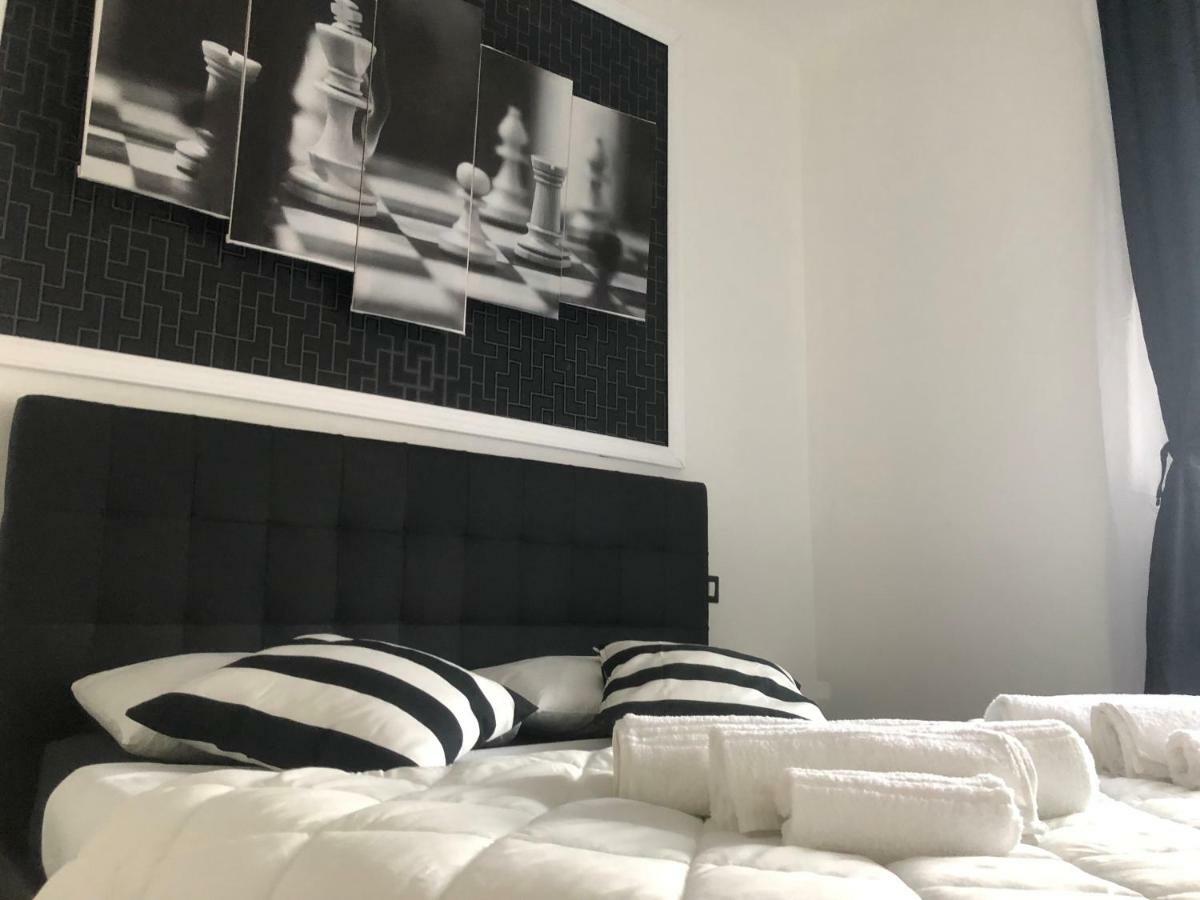 Appartamento Camaldoli House Milano Esterno foto