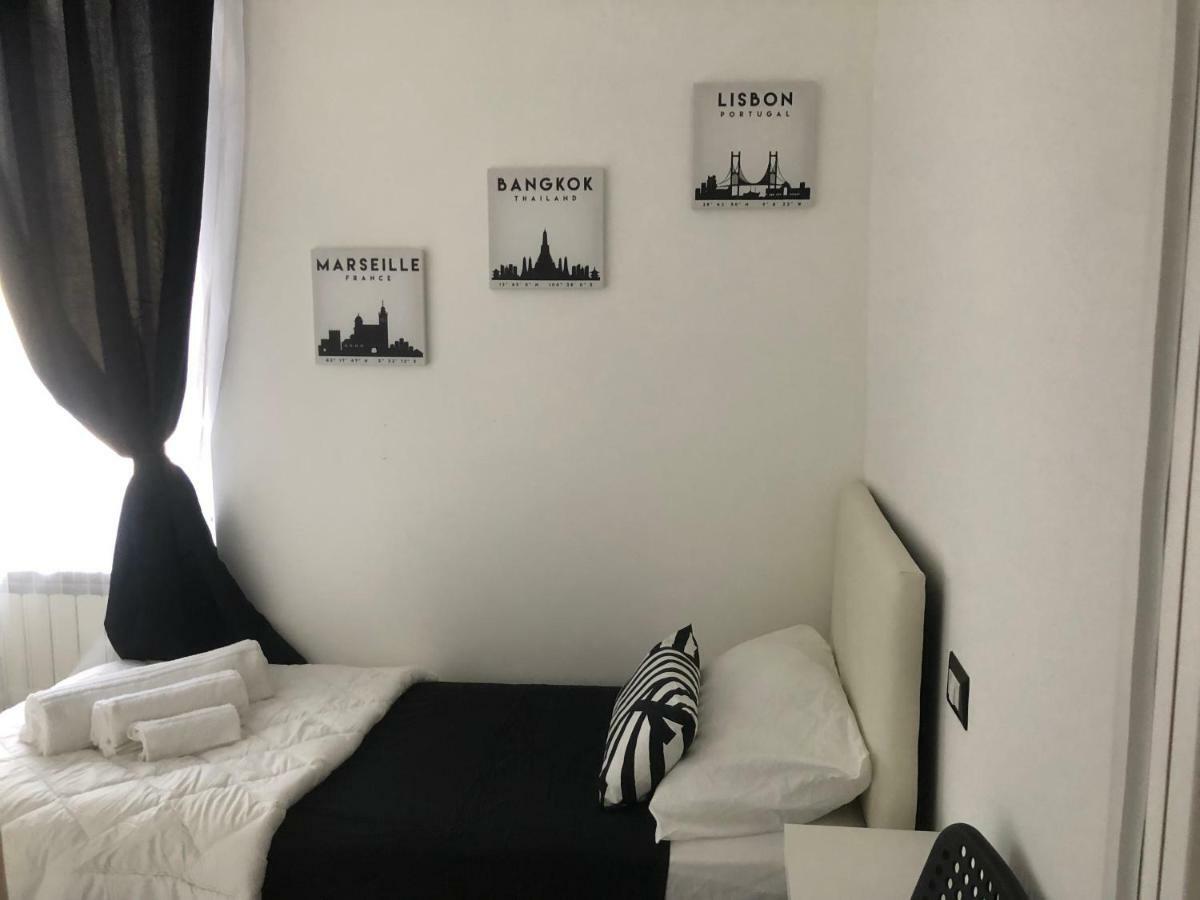 Appartamento Camaldoli House Milano Esterno foto