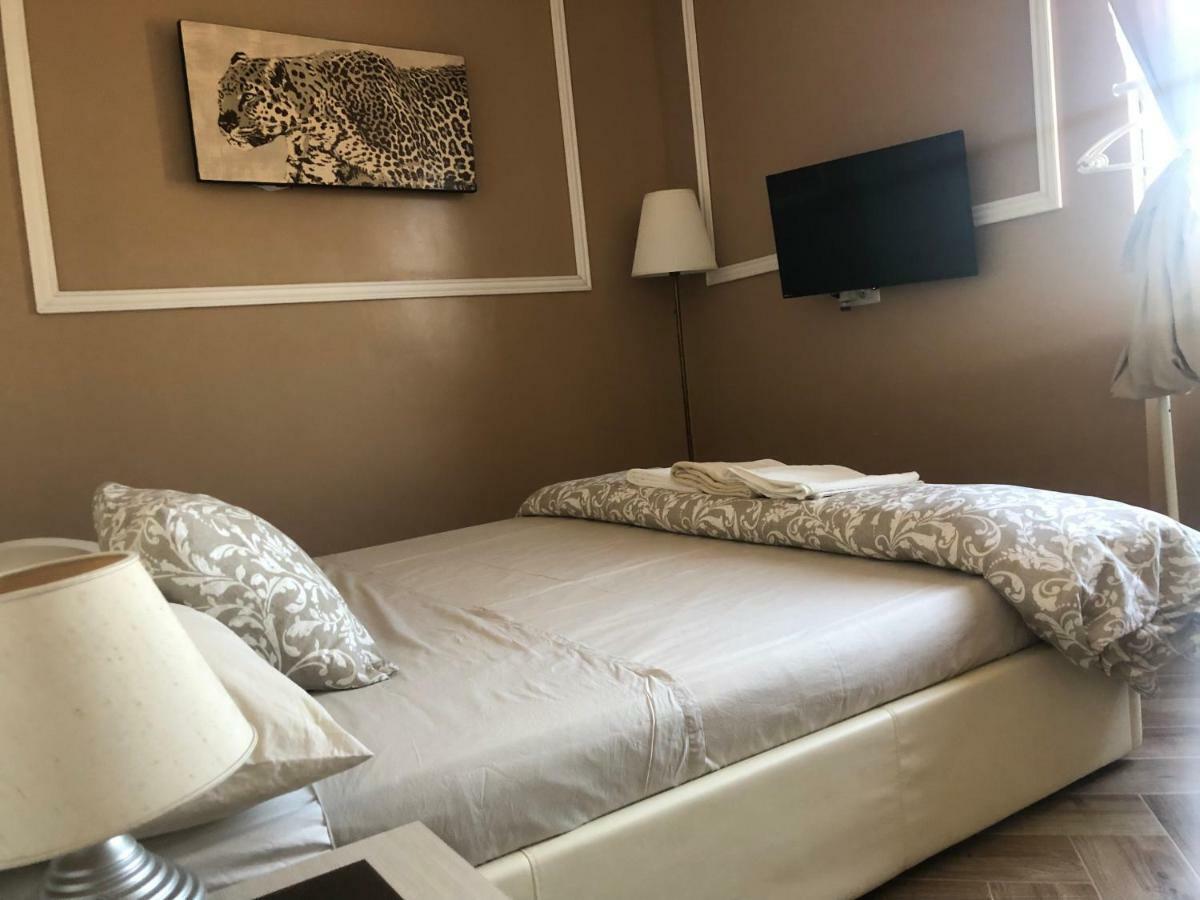 Appartamento Camaldoli House Milano Esterno foto