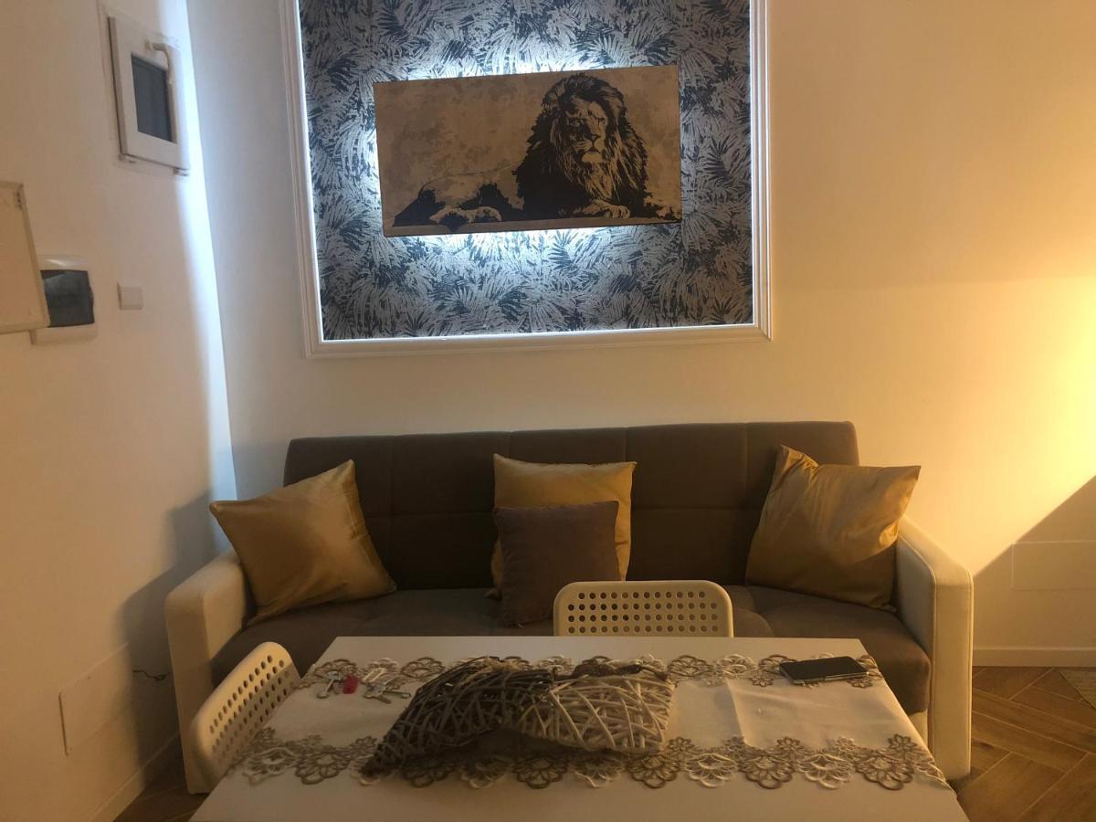 Appartamento Camaldoli House Milano Esterno foto